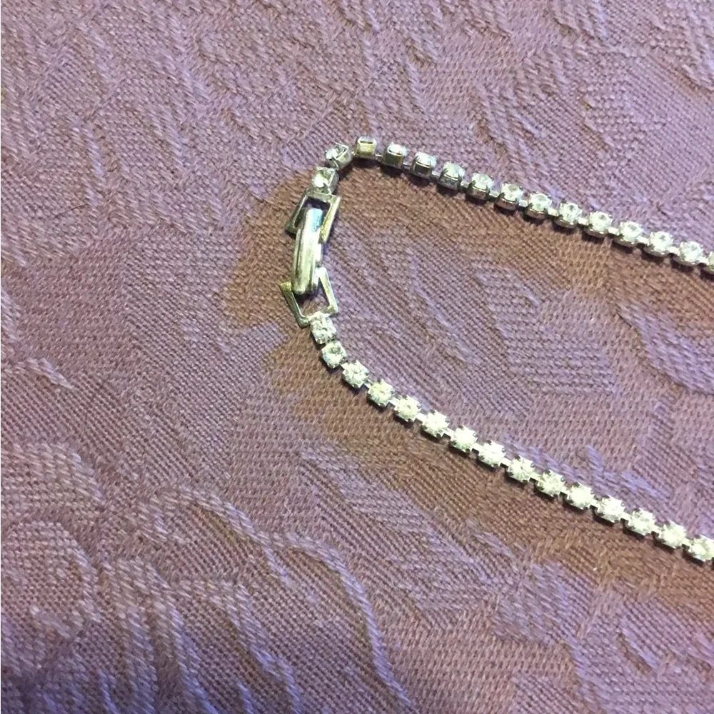 Silver Rhinestone Prom V Necklace - Picture 4 of 6